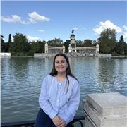 Estudiante de Biología que imparte clases de biología, física y química y matemáticas a alumnos todas las edades hasta bachiller.